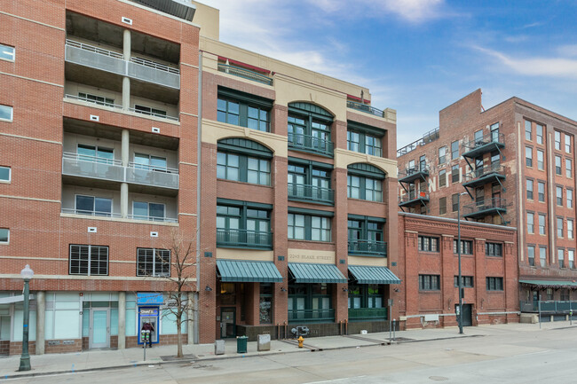 2245 Blake St in Denver, CO - Foto de edificio - Building Photo