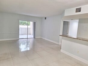 18810 NW 57th Ave in Hialeah, FL - Building Photo - Building Photo