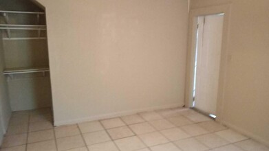 900 Avenue H in Riviera Beach, FL - Building Photo - Building Photo