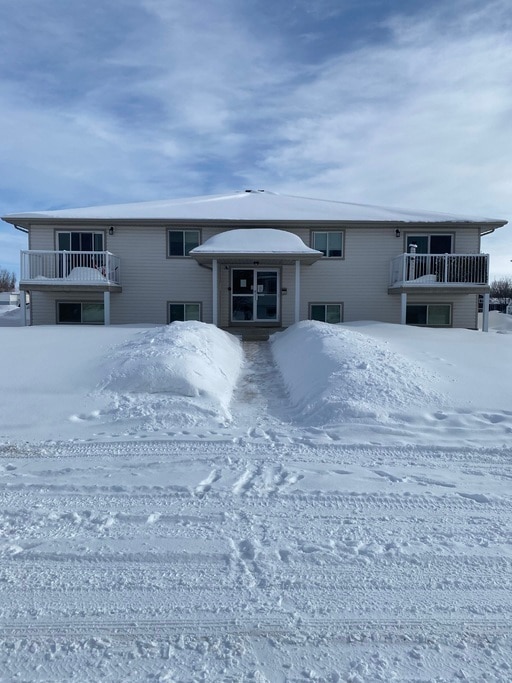 4505-4543 43 St in Bonnyville, AB - Building Photo