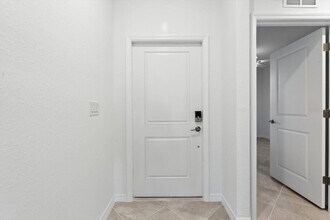 12440 Wellen Golf St, Unit 104 in Venice, FL - Building Photo - Building Photo