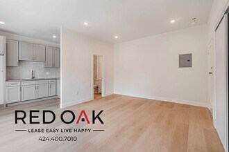 415 S Westlake Ave in Los Angeles, CA - Building Photo - Building Photo