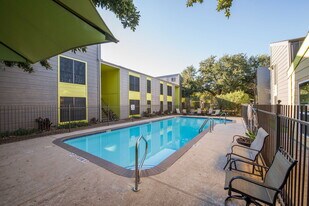 9971 Quail Blvd, Unit 0821 in Austin, TX - Building Photo