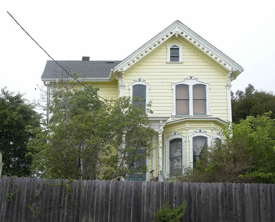 2210-2214 16, E 27th St in Oakland, CA - Building Photo