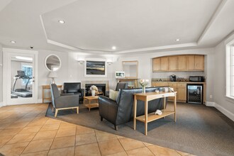 Crossroads at Meridian Apartments in Puyallup, WA - Building Photo - Building Photo