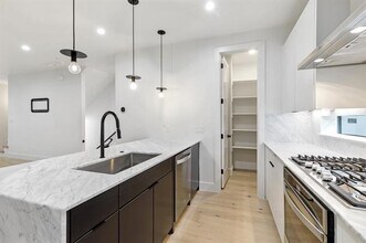 1147 N Madison Ave in Dallas, TX - Building Photo - Building Photo