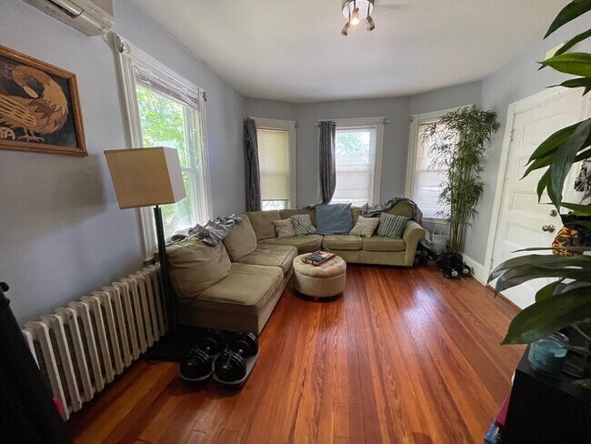 11 Parsons St in Quincy, MA - Building Photo - Building Photo