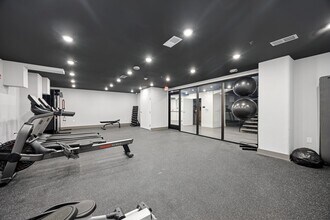 6910 Ridge Ave in Philadelphia, PA - Building Photo - Building Photo