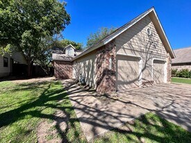 9400 Kempler Dr in Austin, TX - Building Photo