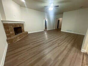 7114 36th St in Lubbock, TX - Building Photo - Building Photo