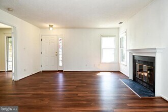 3152 Covewood Ct in Falls Church, VA - Building Photo - Building Photo