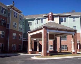 Johnson Lake Apartments in Pensacola, FL - Foto de edificio - Building Photo