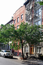 336 W 19th St in New York, NY - Building Photo - Building Photo