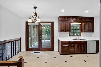447 Cove Dr NE in Marietta, GA - Building Photo - Building Photo