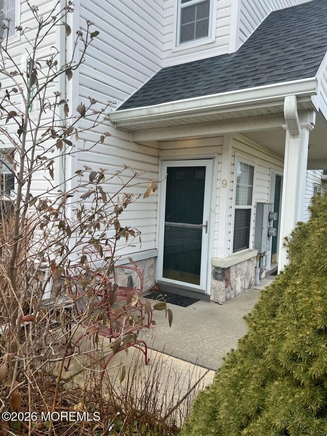 9 Des Moines Ct in Tinton Falls, NJ - Building Photo - Building Photo