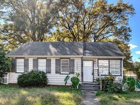 1005 E Brookland Park Blvd in Richmond, VA - Building Photo