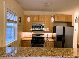 6 Giles Park, Unit 1B in Somerville, MA - Building Photo