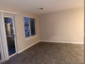 1073 NE Hidden Valley Dr in Bend, OR - Building Photo - Building Photo