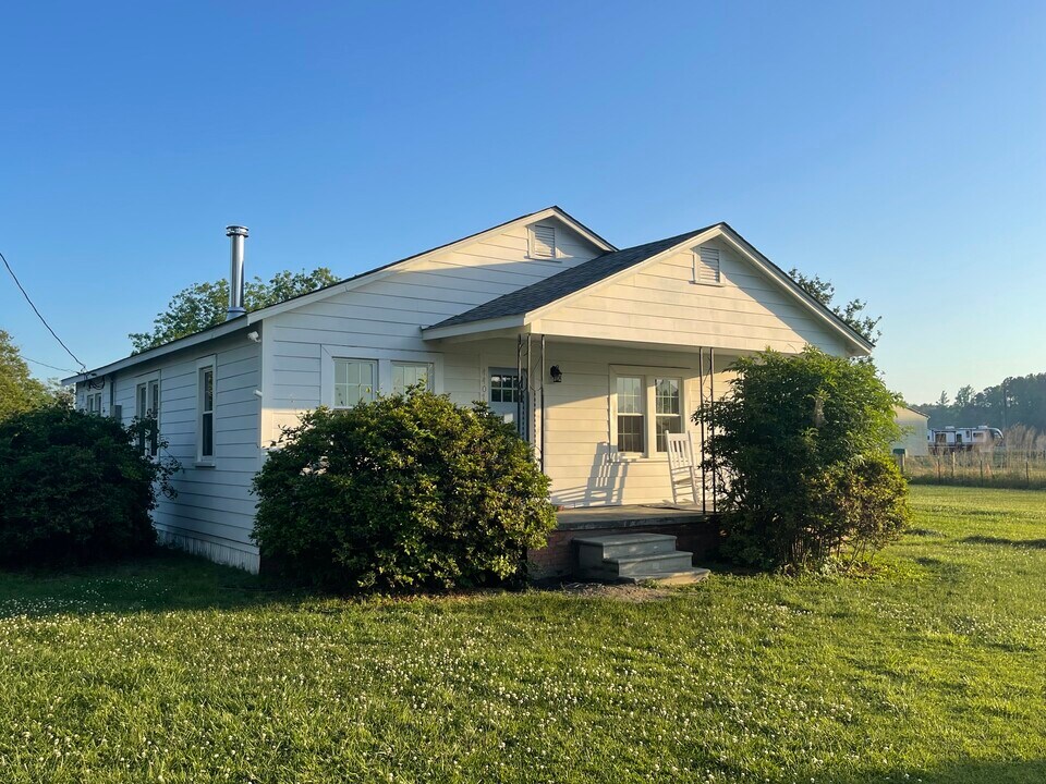 4407 Shiloh Rd in Willard, NC - Building Photo