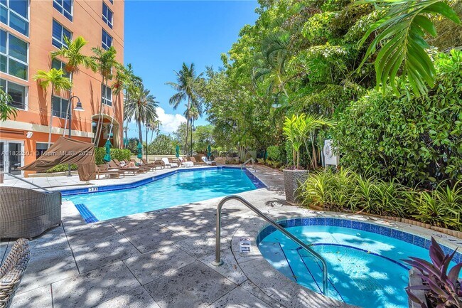 property at 2951 S Bayshore Dr