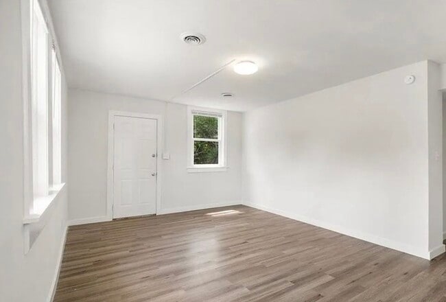 731 Cameron St in Petersburg, VA - Building Photo - Building Photo