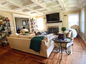 11 Sagamore Way S in Jericho, NY - Building Photo - Building Photo