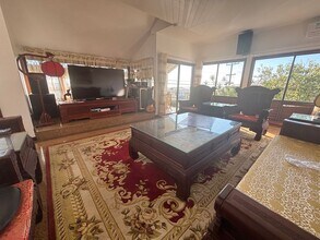 1055 Alewa Dr in Honolulu, HI - Building Photo - Building Photo