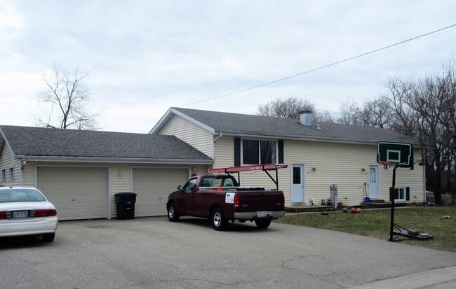 property at 817-819 Capman St
