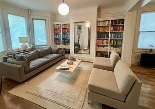 124 Booraem Ave in Jersey City, NJ - Building Photo - Building Photo