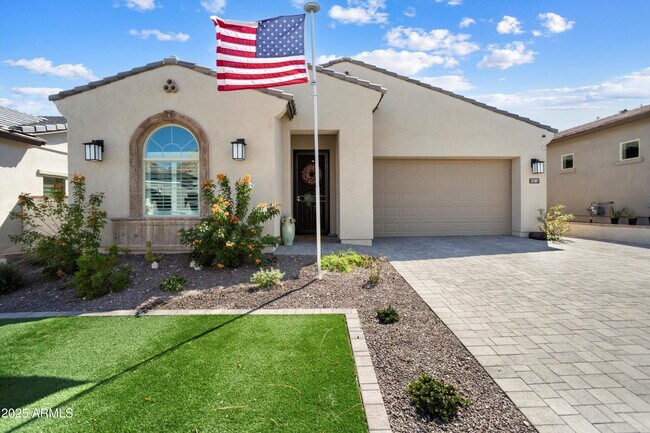 property at 21387 W Meadowbrook Ave