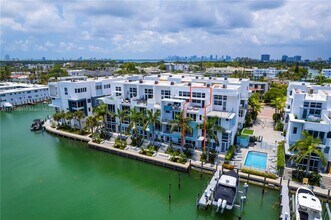 51 N Shore Dr in Miami Beach, FL - Building Photo - Building Photo