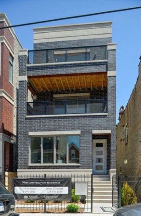 3049 N Clybourn Ave in Chicago, IL - Building Photo