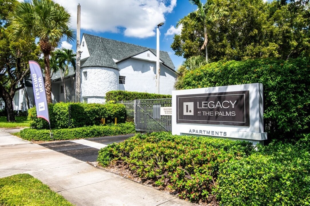 Legacy at the Palms in Miami, FL - Building Photo