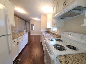 5414 Five Oaks Dr in Spring, TX - Building Photo - Building Photo