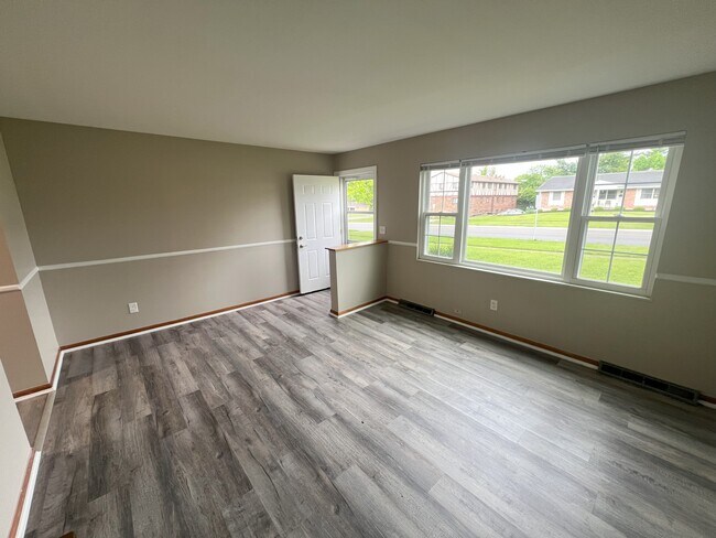 property at 1882 NW Washington Blvd