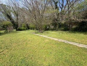 4010 Emerald Lake Dr in Decatur, GA - Building Photo - Building Photo