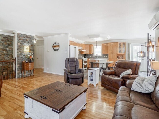 property at 11520 Huebner Rd