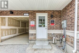 11 Massachusetts Ln in Markham, ON - Building Photo - Building Photo