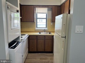 7900 Frankford Ave in Philadelphia, PA - Building Photo - Building Photo