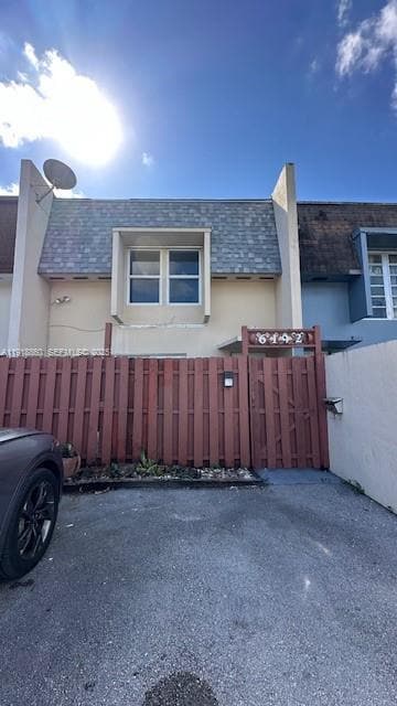 property at 6192 Boulevard of Champions