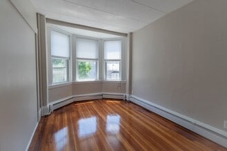 36 Endicott St in Salem, MA - Foto de edificio - Building Photo