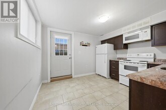 545 Hill St E in Fergus, ON - Building Photo - Building Photo