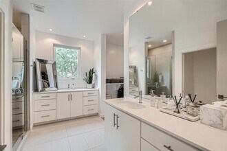 705 E Monroe St in Austin, TX - Building Photo - Building Photo