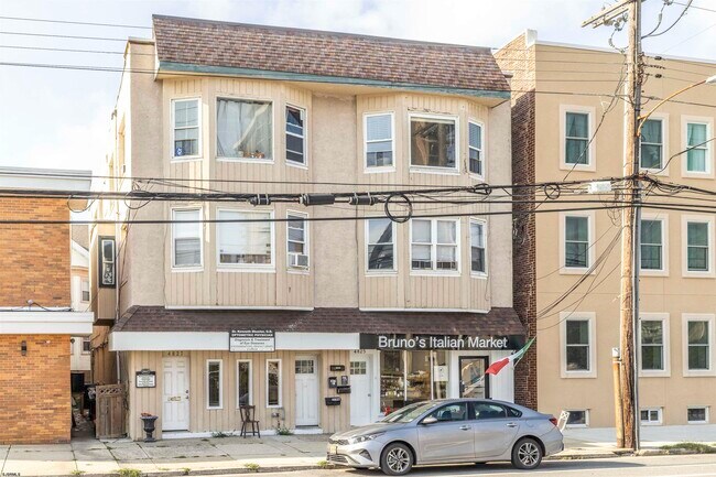 property at 4825 Atlantic Ave