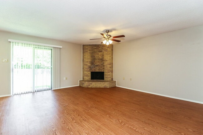 716 Admiralty Way in Fort Worth, TX - Building Photo - Building Photo