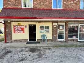 933 Roosevelt Blvd in Eleanor, WV - Building Photo