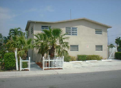 E Street Apartments in Lake Worth, FL - Building Photo