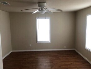 920 W Ford St in Denison, TX - Building Photo - Building Photo