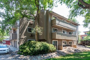 Spruce Street Apartments in Boulder, CO - Building Photo