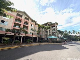 1090 Ala Napunani St in Honolulu, HI - Building Photo